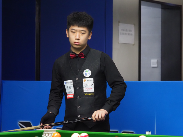 场普通的英 场普通的英