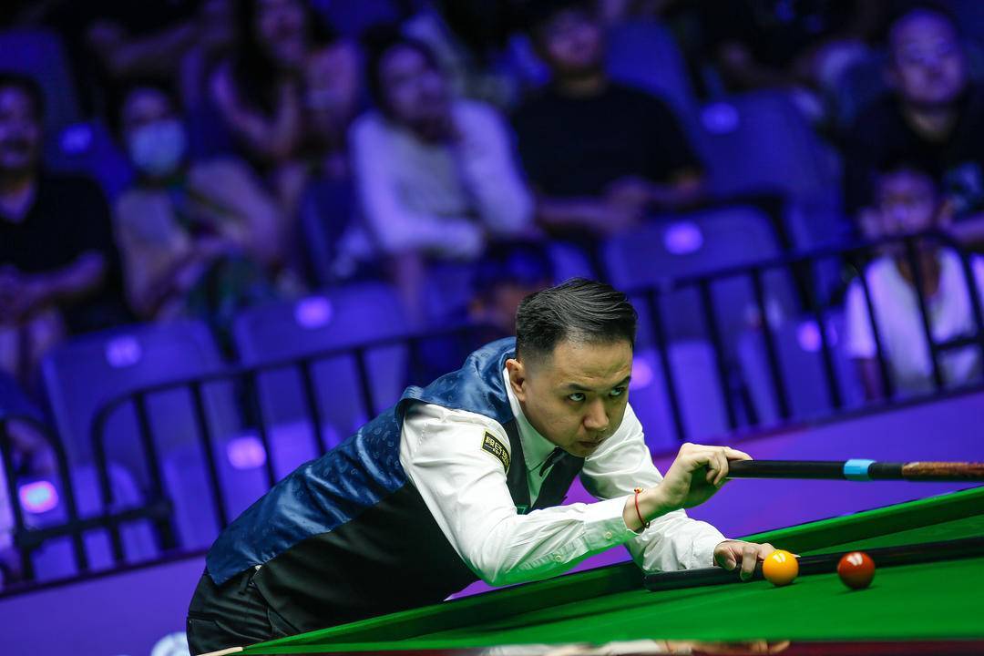 也凸显了中 也凸显了中