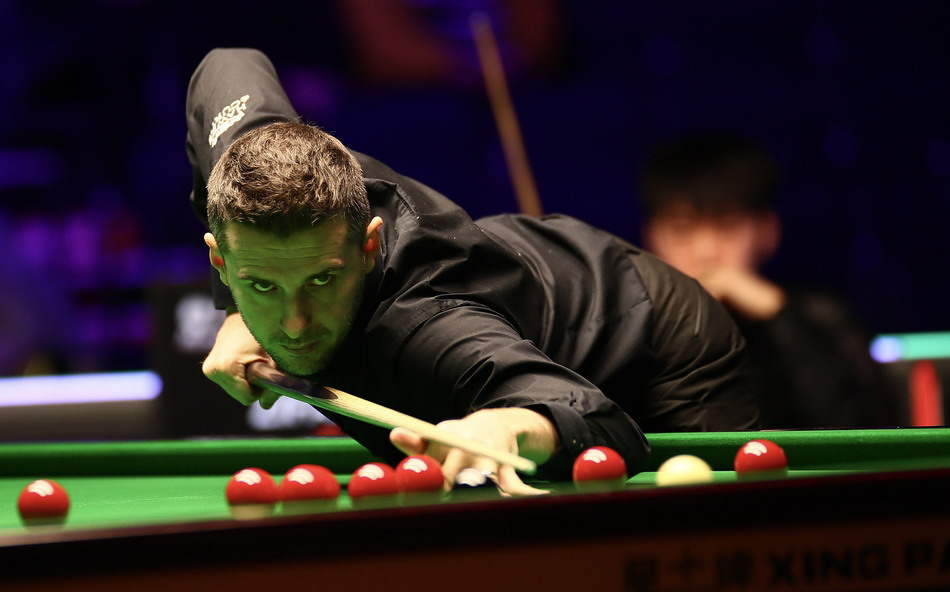 受瞩目的中 受瞩目的中