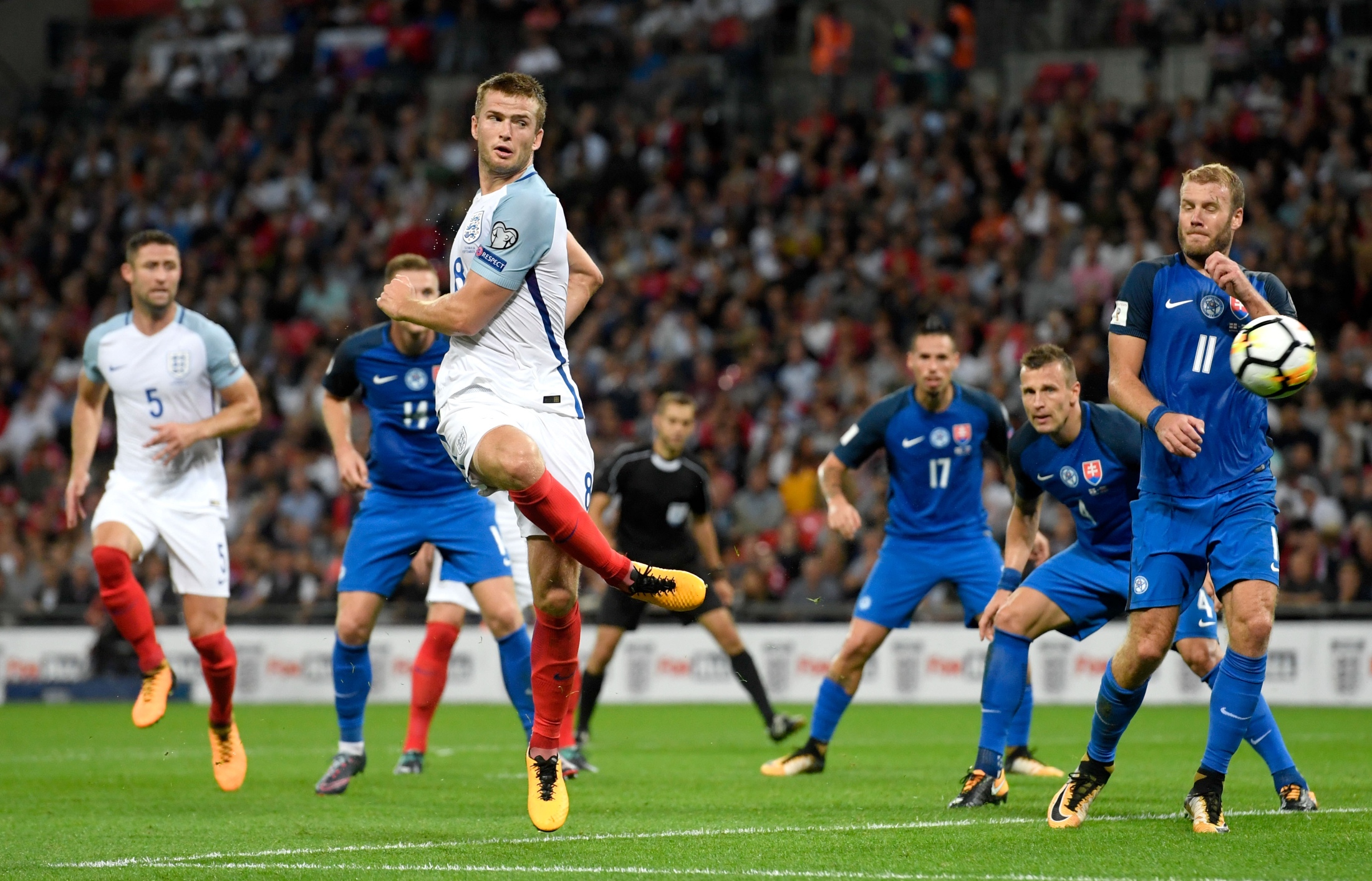 更是整个团 更是整个团