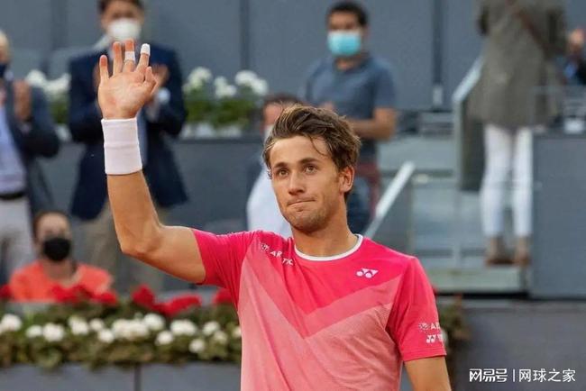 爱德华兹以 爱德华兹以