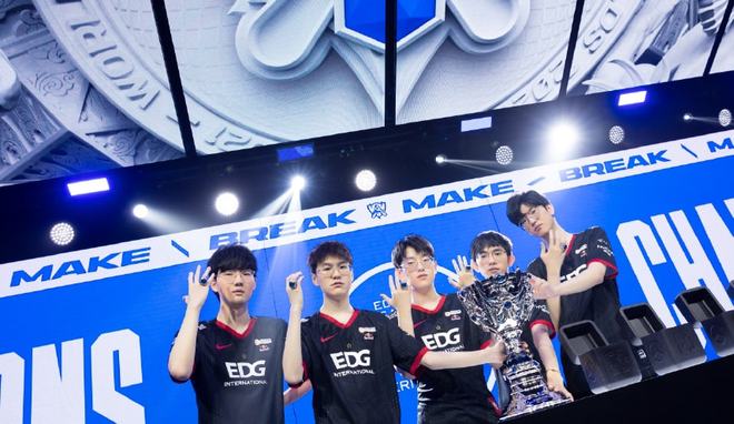 尤其在比赛 尤其在比赛