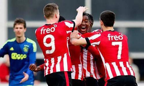 更显示了山 更显示了山